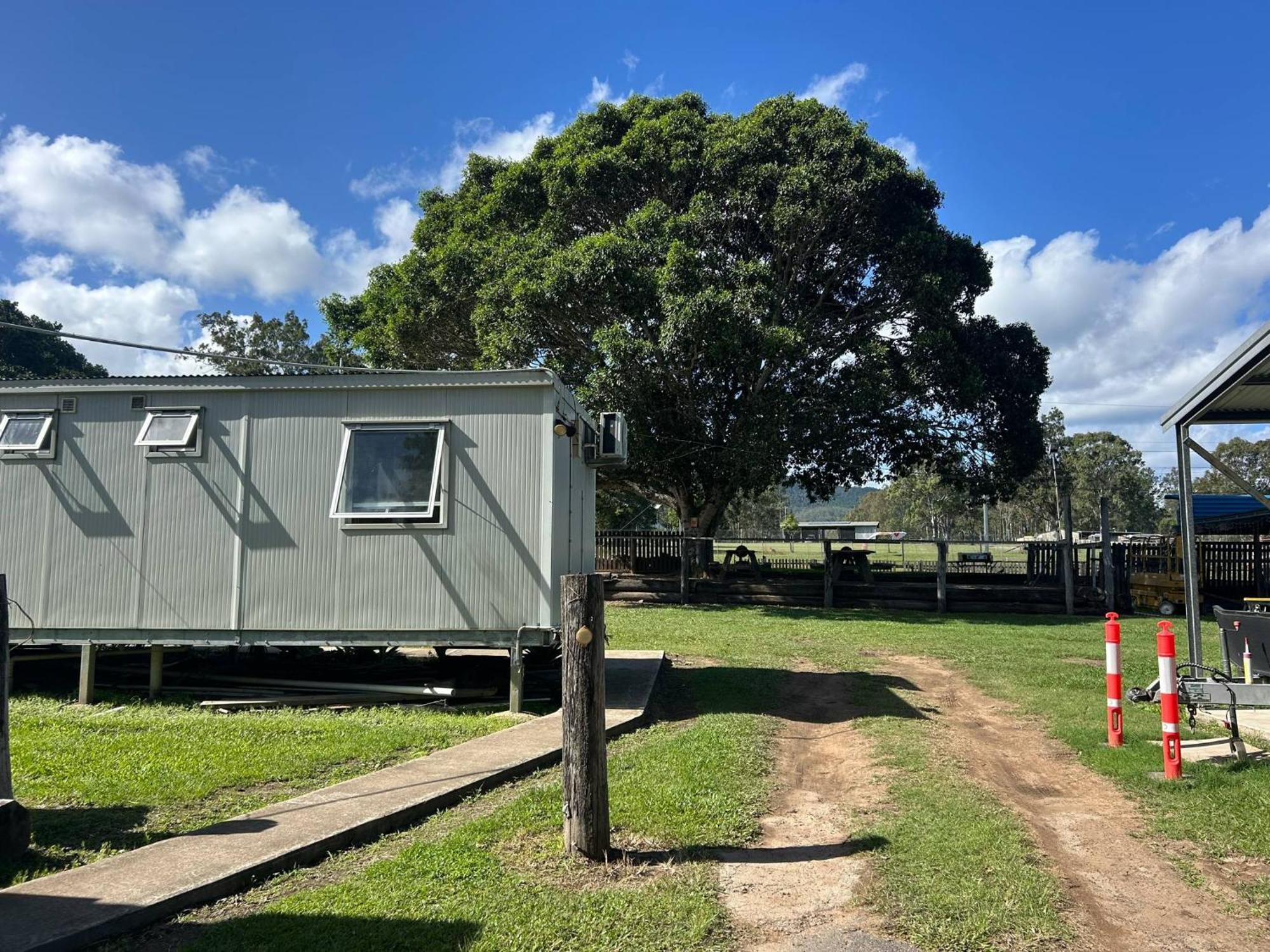 Gundy Pub & Caravan Park Gundiah Exterior foto